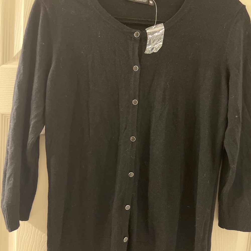3/4 length sleeve cropped sweater sz L